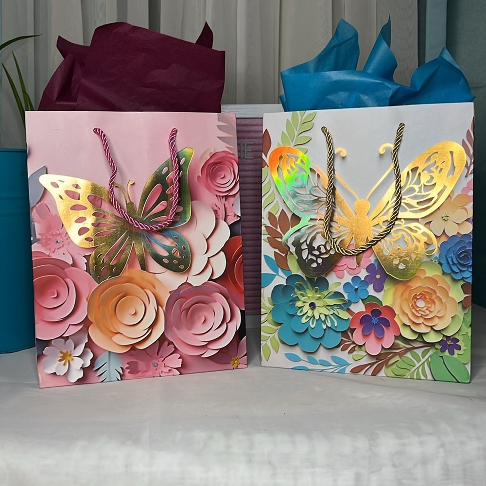 Pick (1) Beautiful Reusable Gift Bag - Picture 2 of 6